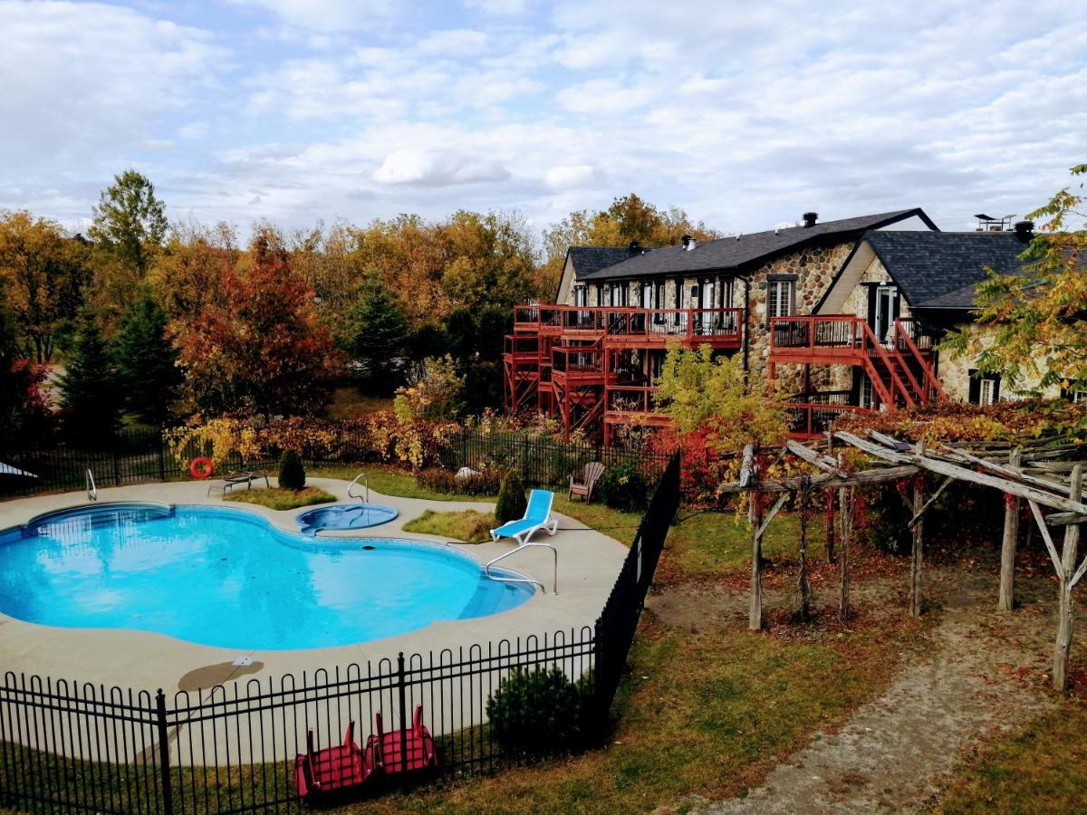 Condos Vacances Orford Magog Exterior foto